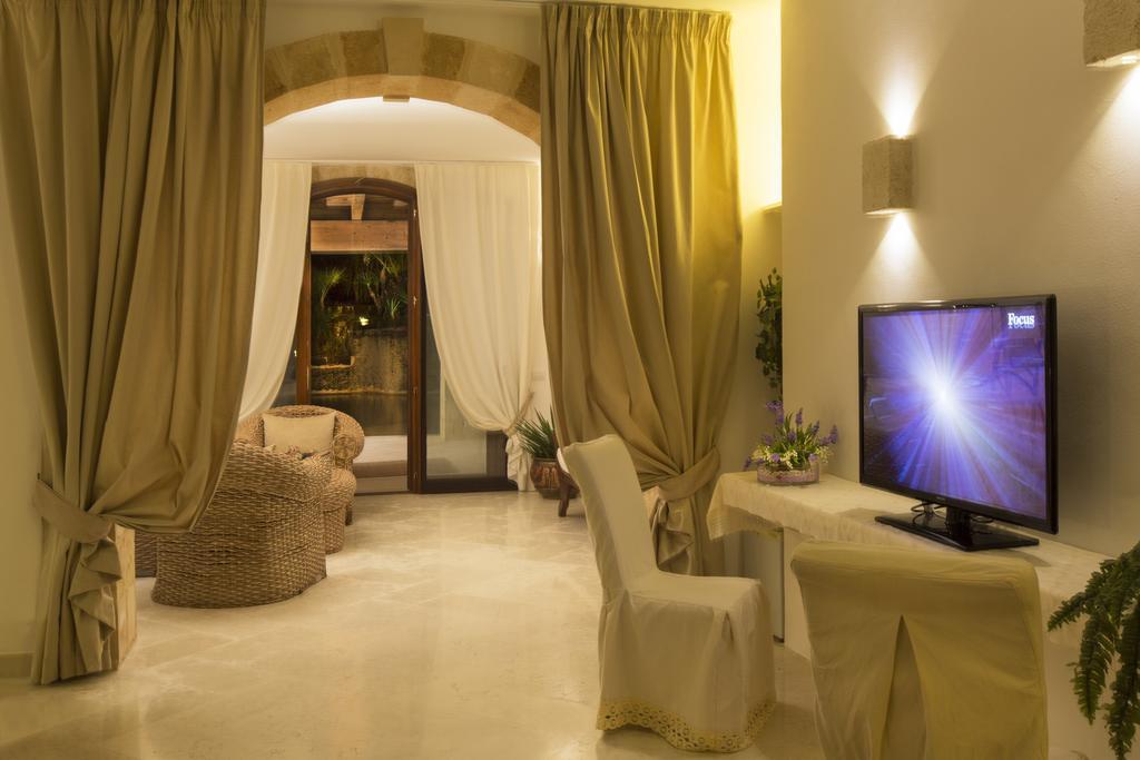 Masseria Quadrelli Bed & Breakfast Sanarica Phòng bức ảnh